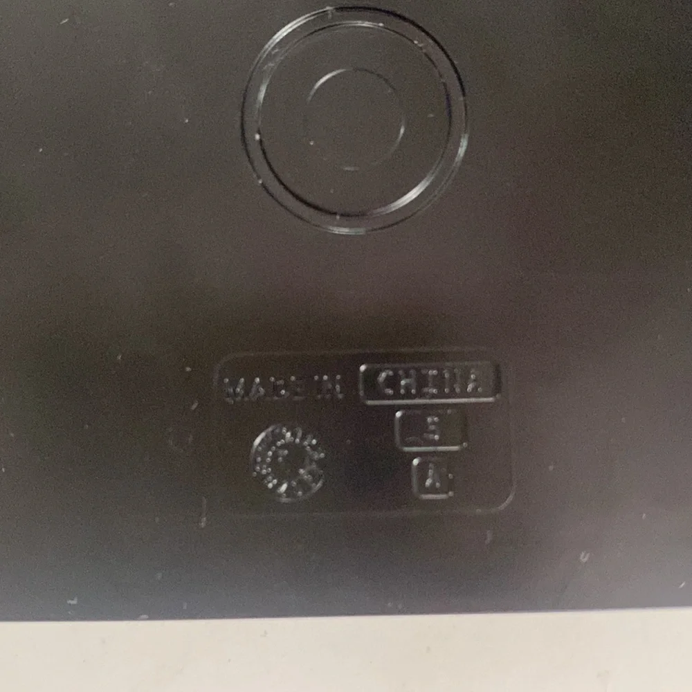 Otterbox 13 Pro Max Black Clip